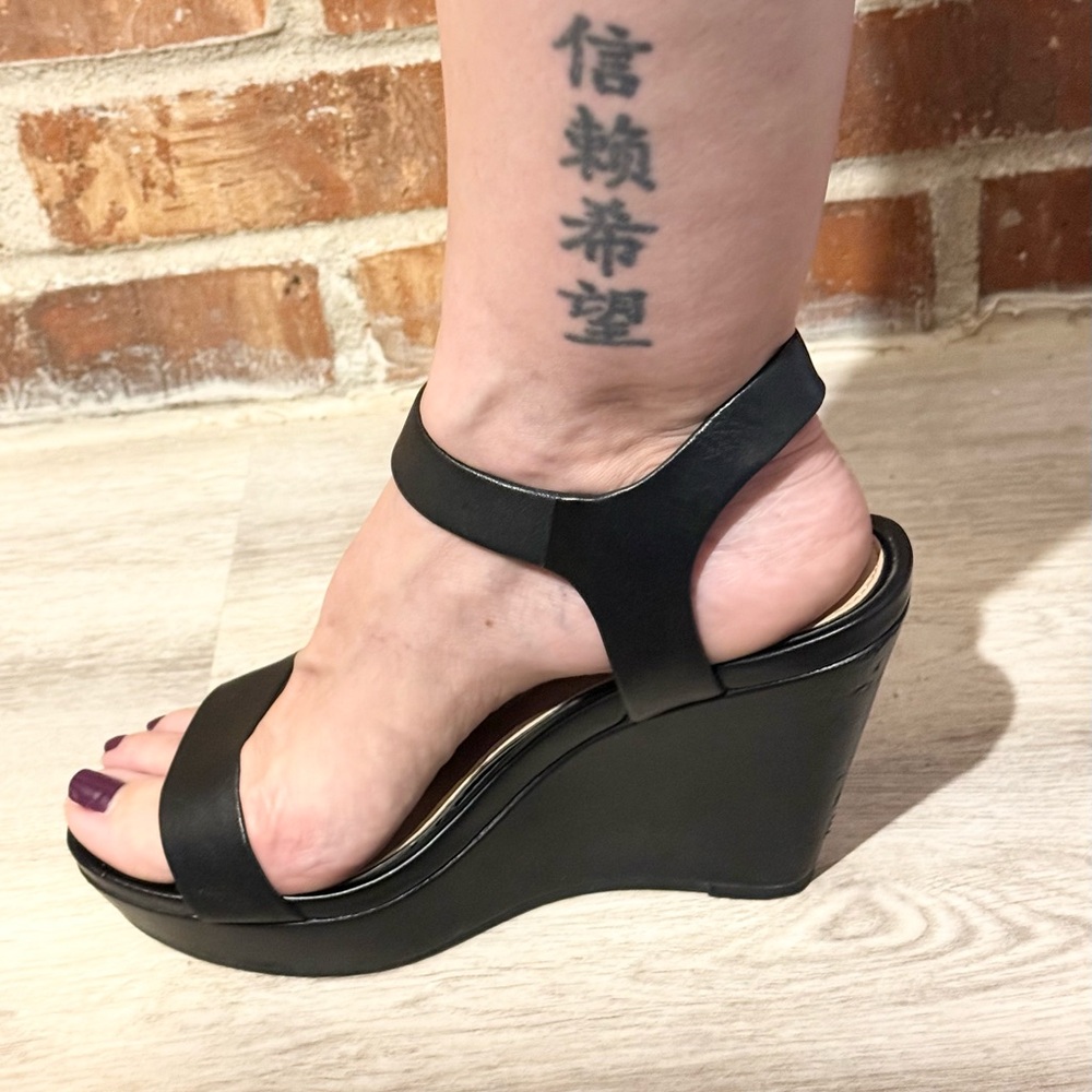Gianni Bini Elegant Black Wedge Sandals